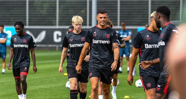  Xhaka: Dua të di nga shokët e skuadrës pse nuk po luajmë më bashkë