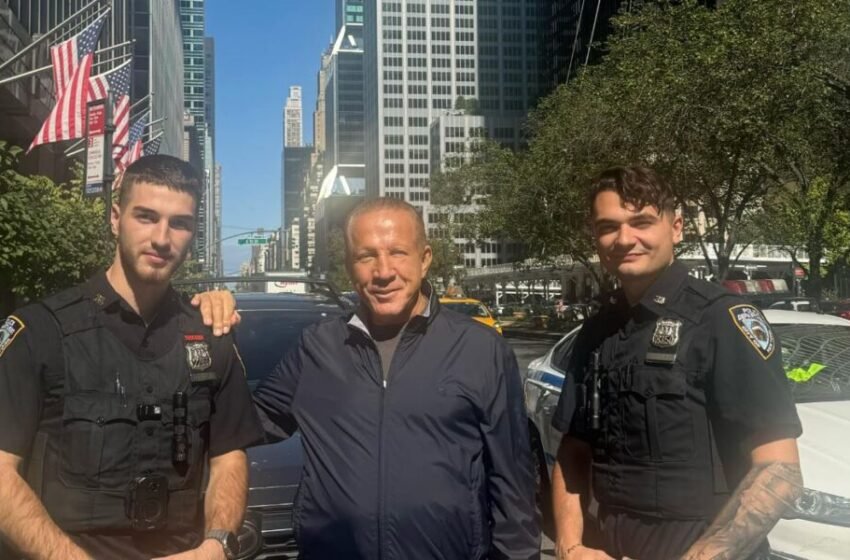  “Njëri ishte nga Deçani e tjetri nga Shkodra” Pacolli i lumtur pasi takon dy policë shqiptarë në New York
