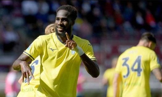 Lacio mund Torinon dhe dërgon Juventusin në krye të Seria A
