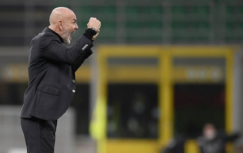  Zyrtare: Stefano Pioli, trajner i Al Nassr dhe Kristiano Ronaldos