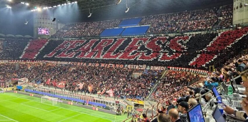  Tifozët e Milanit “rreshtuan” trajnerin Fonseka dhe lojtarët pas disfatës nga Liverpulli