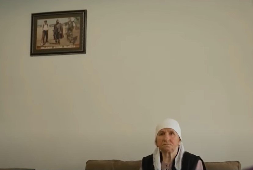  “Trima kanë qenë, trima kanë shku”- Rrëfimi heroik i motrës së Adem dhe Hamzë Jasharit, e cila ndërroi jetë sot