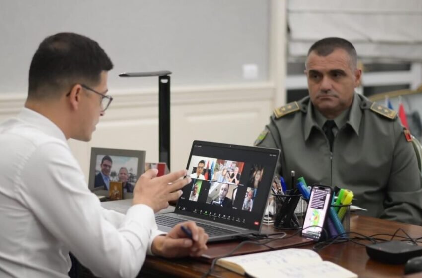  Moti i keq, ministri Vengu takim online me ministrat dhe kryebashkiakët e Lezhës e Shkodrës