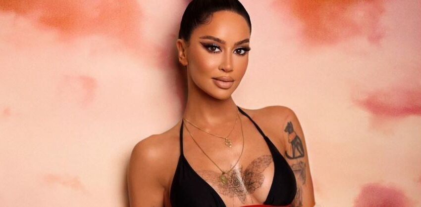  Dafina Zeqiri la pa fjalë të gjithë me paraqitjen pa të brendshme