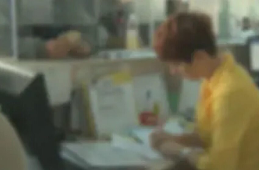  U mbante pensionistëve lekët nga pensioni, e pëson arkëtarja e postës