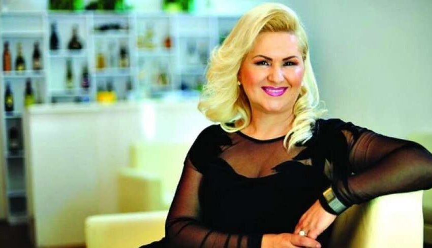 Shyhrete Behluli shënon 50-vjetorin e karrierës së saj muzikore