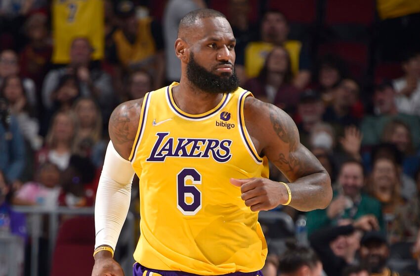  “Dorëzohet” Bostoni në shtëpi, LeBron Xhejms vendos tjetër rekord në NBA