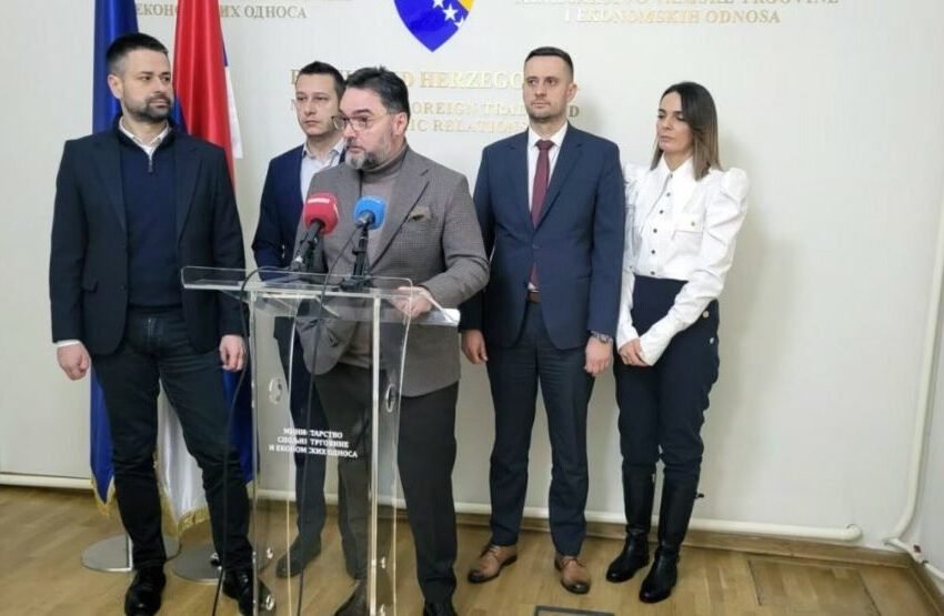  Republika Srpska bojkoton mbledhjen e Këshillit të Ministrave, shkak prania e Kurtit në Sarajevë