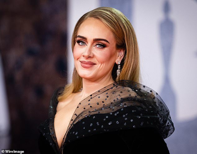  Adele me fitime marramendëse, më 2024, gati 26 mijë euro në ditë