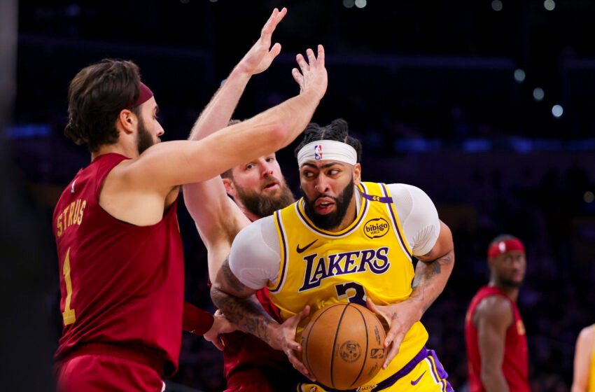  Disfatë në shtëpi për Feniksin dhe Lejkersin