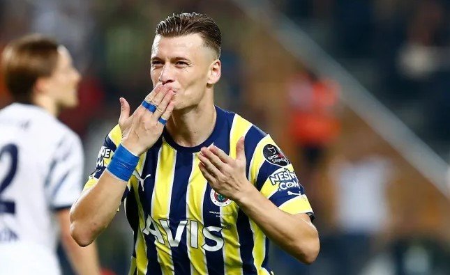  Alioski në radarin e Valadolidit në La Liga