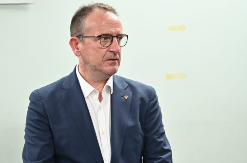 Vdekja e Vedat Ademit, Taravari shkarkon drejtorin e Spitalit në Kumanovë