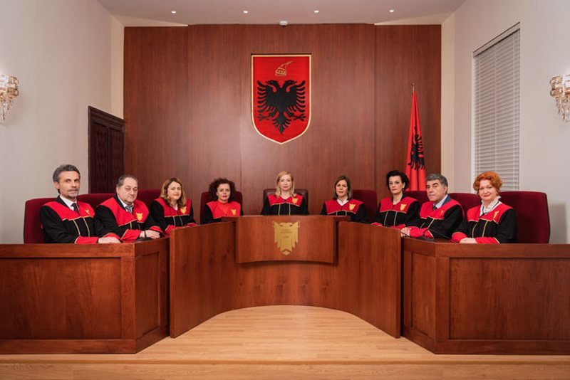 Gazetari: SPAK përgjoi 15 ditë anëtarët e Gjykatës Kushtetuese, ja arsyeja!