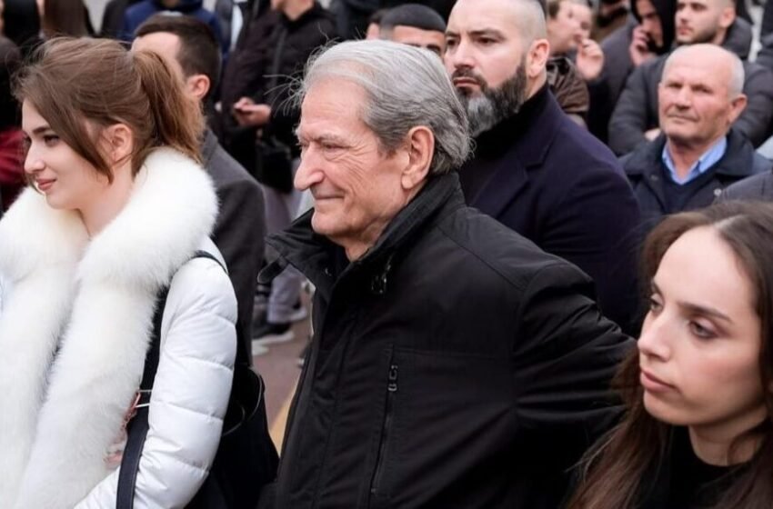  Tronditet Rama, sondazhi më i fundit e bën me dhimbje koke. Ja si ndahen votat midis tij dhe Berishës