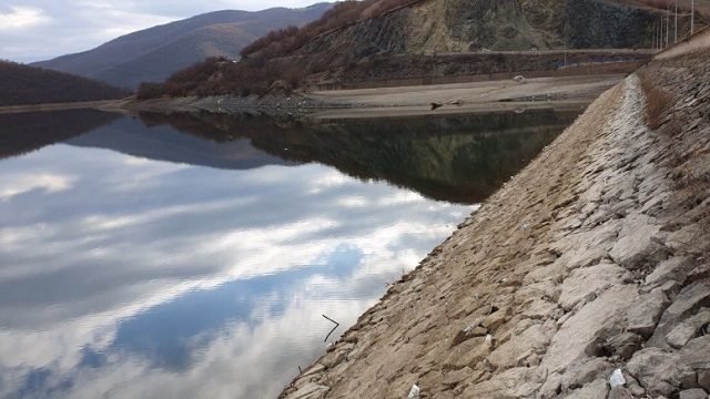 Policia jep detaje për shpërthimin e një granate dore te Liqeni i Badocit