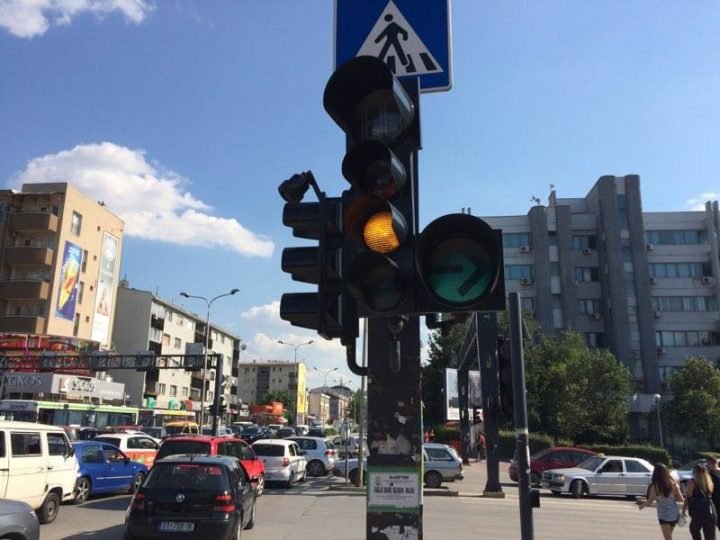  Nis ri-programimi i semaforëve në kryeqytet, pritet zvogëlim i kolonave