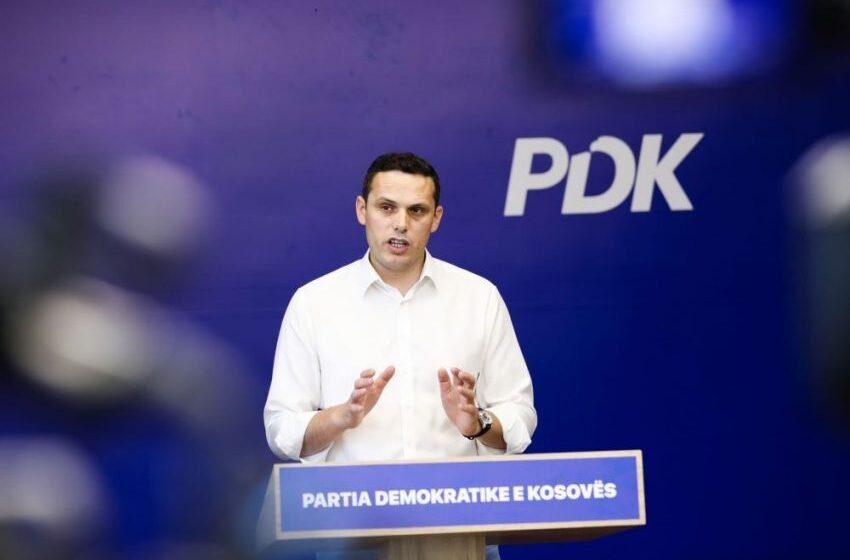 Gruda: LVV po bllokon institucionet dhe po tenton të zëvendësojë Kushtetutën me vullnetin e Kurtit