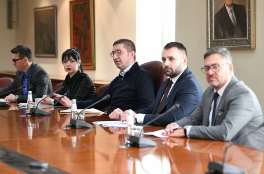 Qeveria deklarohet pas takimit me sindikatat për pagën minimale: Do ta pranojmë çdo marrëveshje që del nga dialogu ekonomiko-social