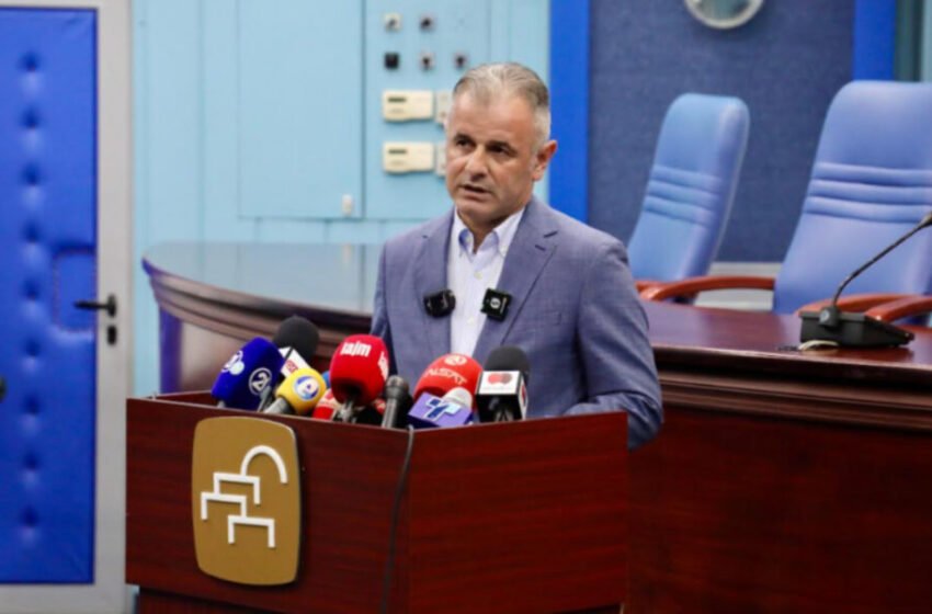 Ganiu: Jemi në shekullin XXI dhe po mbytemi në mbeturina, Danella të mos lejojë të përdoret nga BDI