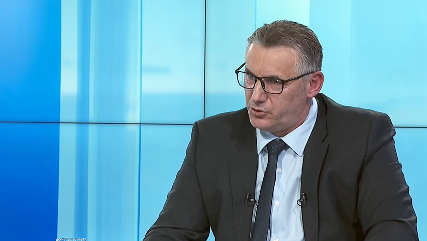 Takimi Taravari-Rama, Arifi: Tentim për ta kamufluar largimin e njerëzve të tij më të afër