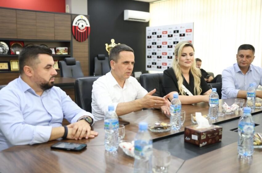 Kasami dhe Sadiki: KF Shkëndija është krenari e gjithë shqiptarëve!
