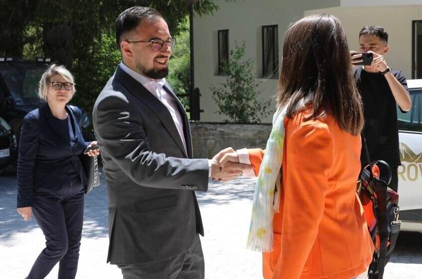Sabriu hap zyrtarisht Shkollën Verore për Inkluzion Social të të Rinjve