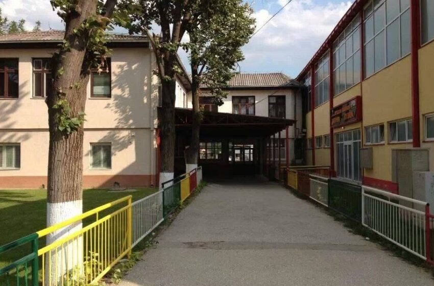 Skandal në Arsim – presion ndaj mësuesve për rritjen e notave në shkollat e Sarajit