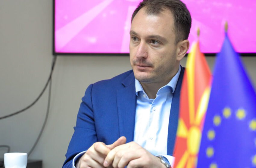 Andonovski: Këtë vit do të mund të lëshojmë letërnjoftime dhe patenta shoferi në mënyrë elektronike