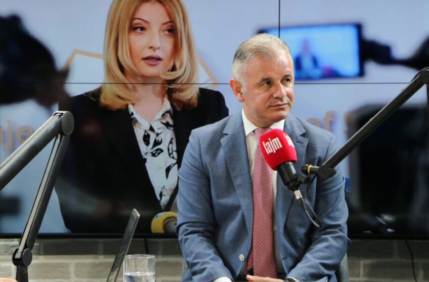 Ganiu i përgjigjet Arsovskës: S’kam pse të arratisem në Kosovë! Arsovskën mund ta dërgoj në Ferizaj që ta mësojë si zhvillohen qytetet
