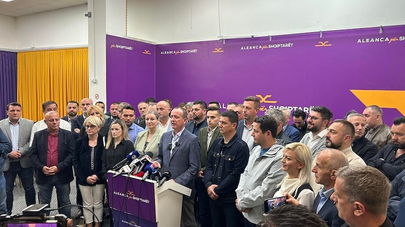 ASH: VLEN po mashtron, 99 maqedonas, 21 shqiptarë me kontrata afatshkurtra në dogana, jo punësime