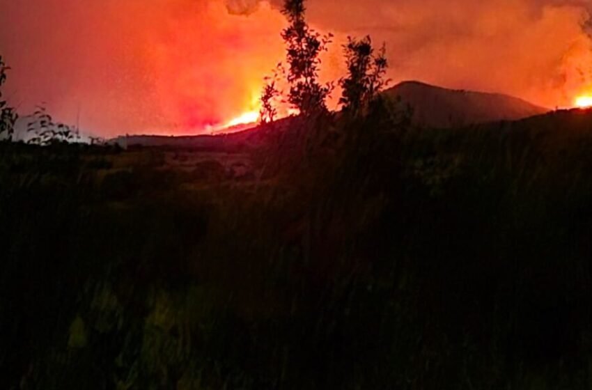 Për shkak të zjarrit, ndalohet qarkullimi për kamionët në rrugën Shkup–Bllacë
