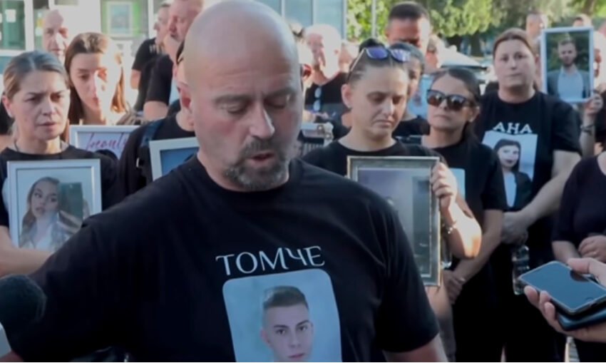 Prindërit drejtuar politikanëve: Do digjeni në ferr!