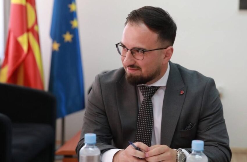  Sabriu: VLEN rikthen në jetë sallën sportive në Zherovjan – investim për rininë dhe komunitetin
