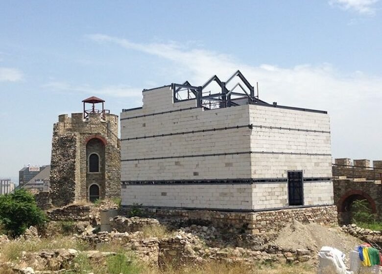 ASH: Rikthehet projekti për falsifikimin e historisë në Kalanë e Shkupit, VLEN miraton në heshtje