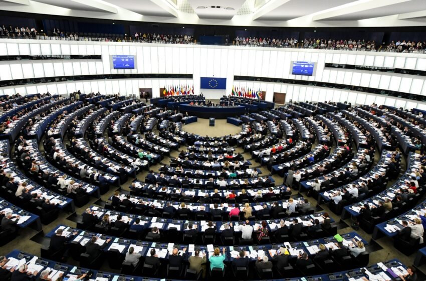 Parlamenti Evropian miraton Raportin për Maqedoninë – largohet nga teksti identiteti dhe gjuha maqedonase
