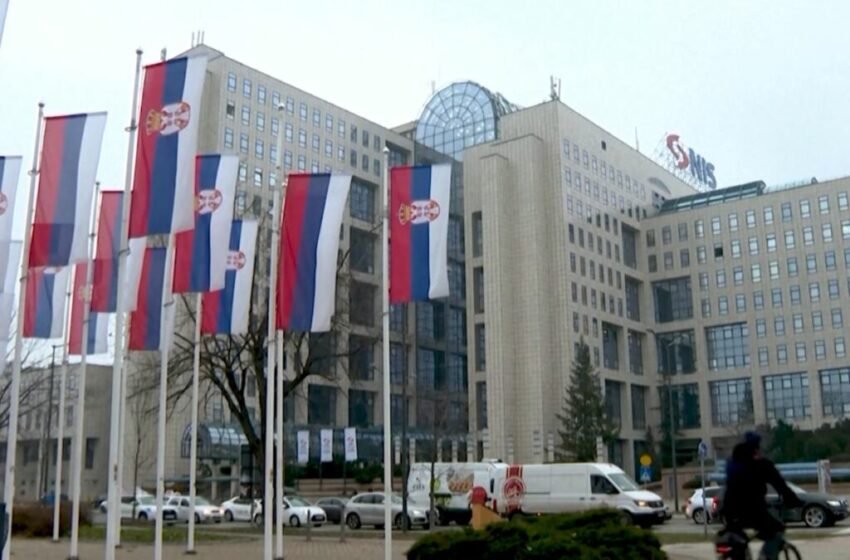 Serbia po ble Maqedoninë? Investime në banka, telekom dhe media