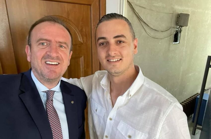 Kur s’ka argument, vjen shpifja: Profili i hakuar për të inskenuar largim nga Aleanca