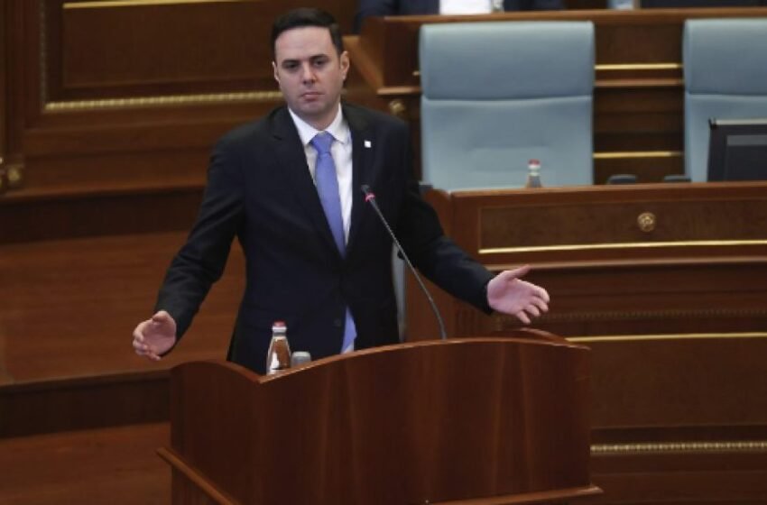  Abdixhiku e quan “ish-opozitë” PDK’në e AAK’në pas votës për Dimal Bashën: Gabim trashanik