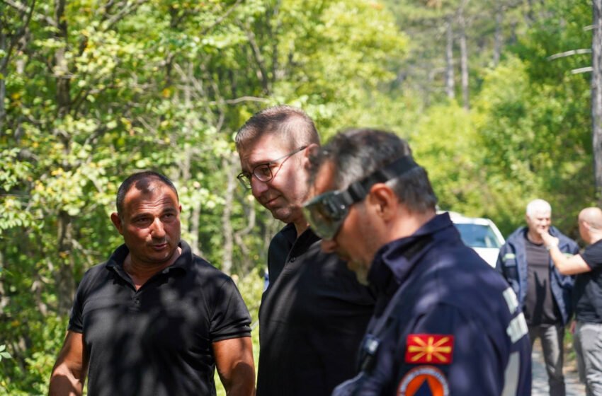 Mickoski: Përpjekje mbinjerëzore për të vënë nën kontroll zjarrin në rezervatin “Jasen”