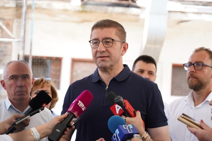 Mickoski për “Drisllën”: Është e çuditshme se si ndodhin gjëra të tilla në ndërmarrjet publike ku ka të punësuar nga BDI