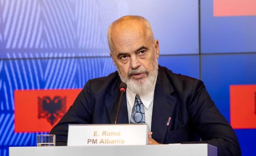  Batuta e Ramës: Shqiptarët ishin të parët, pastaj mjamunët, majmunët u bënë njerëz dhe pastaj grekë