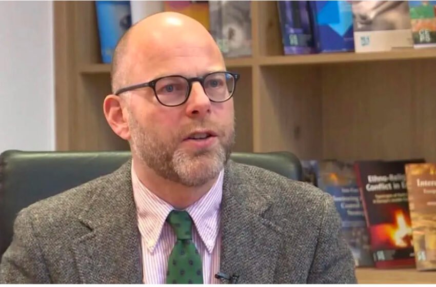  VogeI: Kurti nuk urdhërohet si Thaçi, prandaj nuk e duan në Uashington e Bruksel