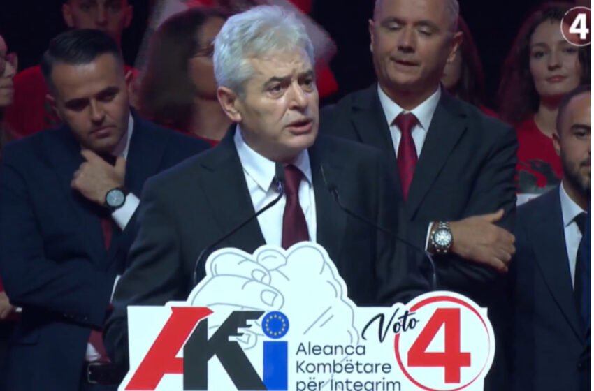  Ahmeti me mesazh për Mickoskin: Me zagarë dilet në gjueti për lepuj, jo për shqiponja!
