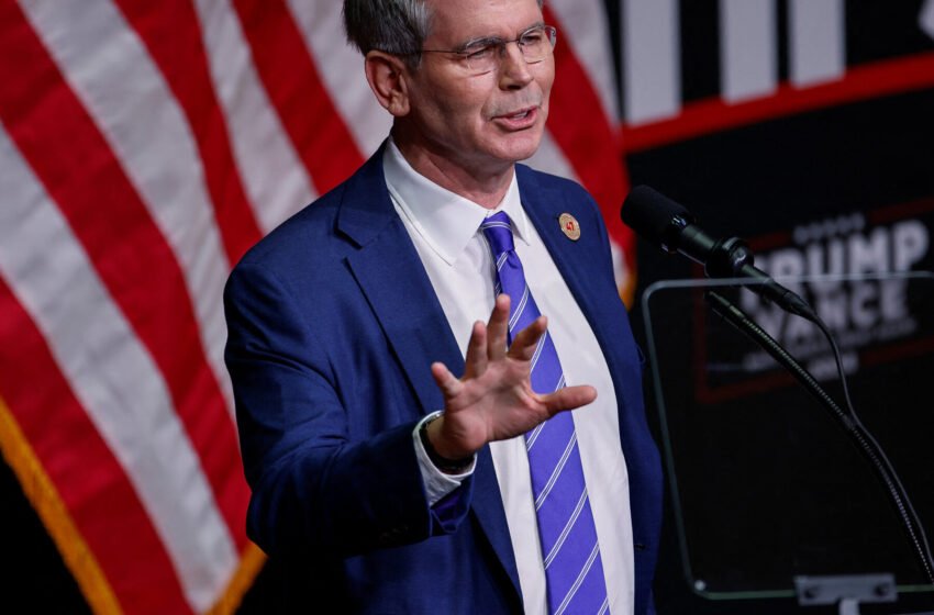  Sekretari amerikan i Financave refuzon të takojë presidentin e Serbisë