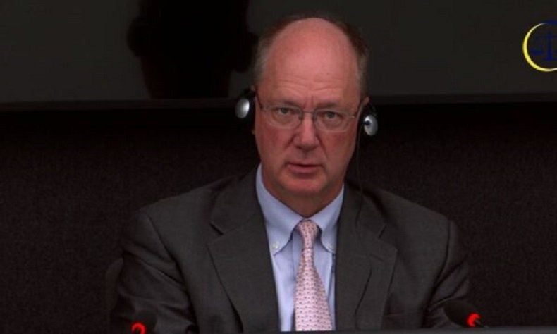  Williams përfundon dëshminë