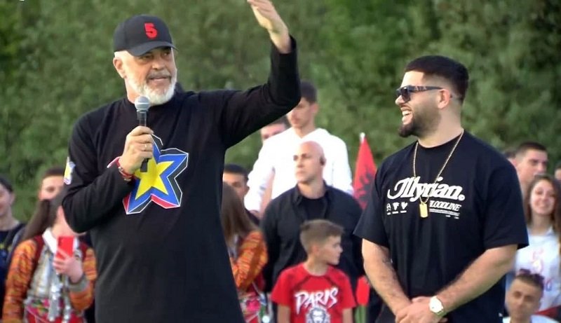 Do pranoje të bëheshe ministër? Ja si përgjigjet Noizy