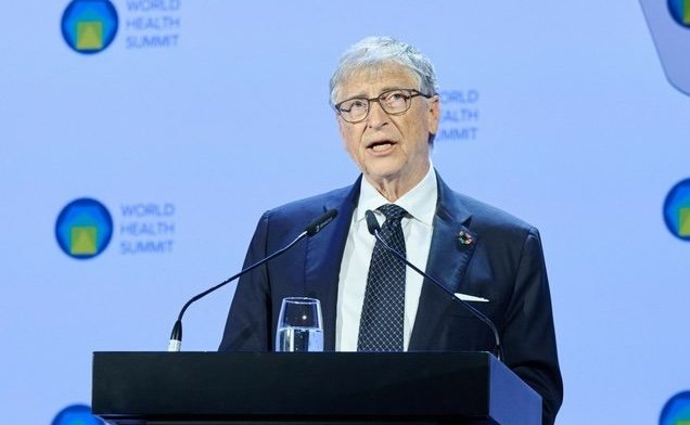  Bill Gates ngre alarmin: Bota po fokusohet gabim