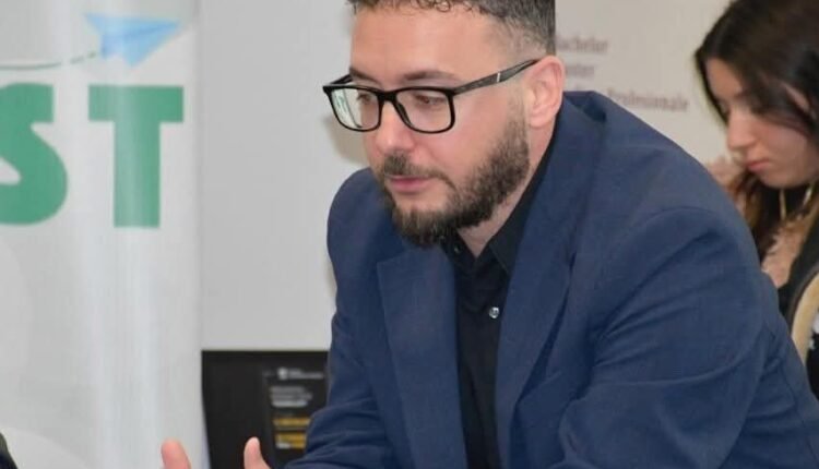  VLEN dhe Azizi duhet të kuptojnë: UÇK-ja nuk është fushatë!