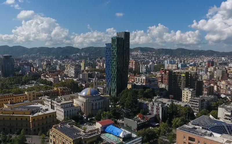  Tirana e tejkalon dhe Milanon – Ndër 6 qytetet më të shtrenjta në Europë, sipas fuqisë blerëse