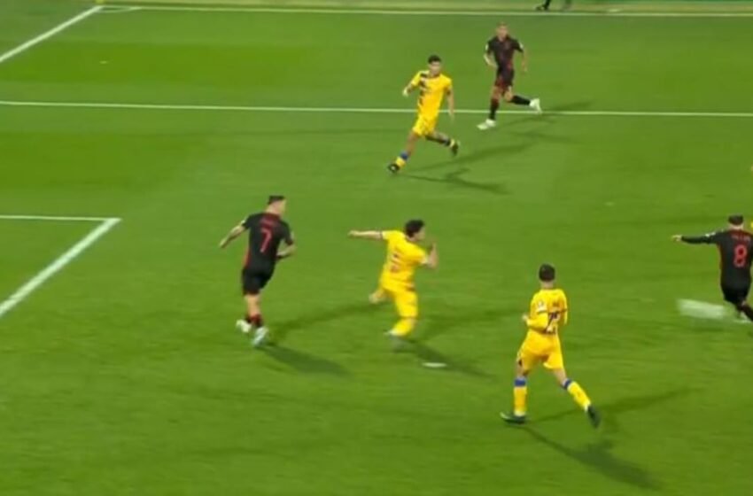  Shqipëria trondit Andorrën, Asllani tund rrjetën